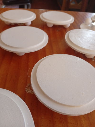 Bases para cúpula 9 x 20 pintadas y con patas esféricas 
