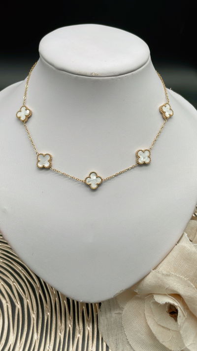 Collar 5 tréboles 