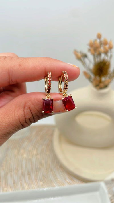 Argollas con dijes