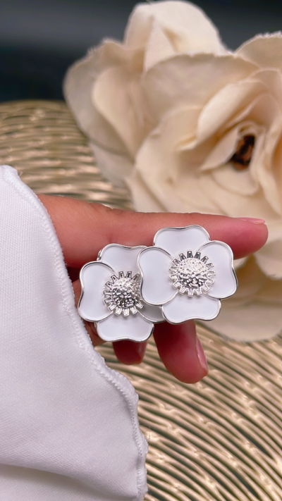 Aros pasantes estilo orquídea 