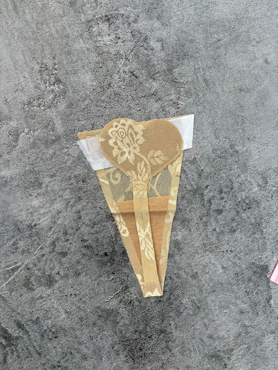 Tanga invisible corazon piel encaje