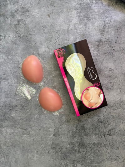 Corpiño de silicona con breteles