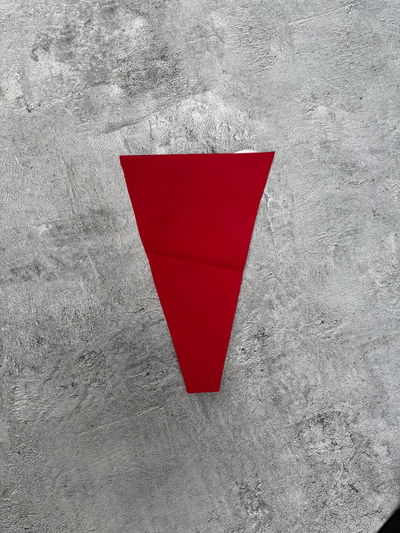 Tanga invisible mariposa rojo