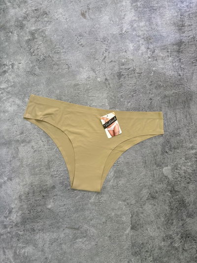 Vedetina sin costura nude