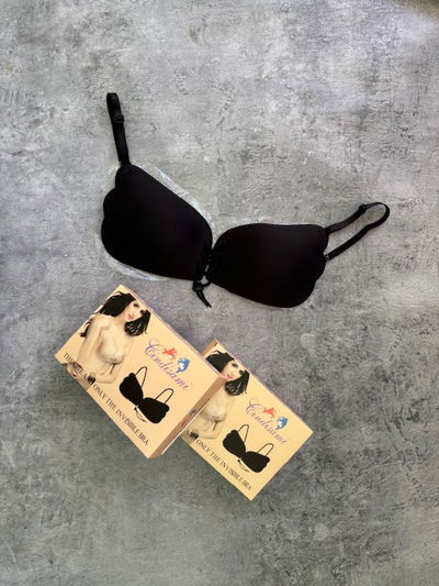 Corpiño mariposa con cordon negro