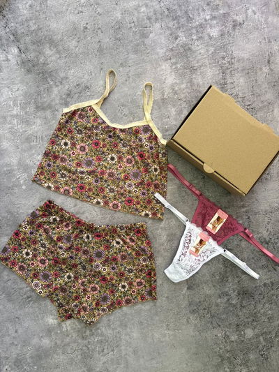 Box 1 - Pijama + 2 bombis