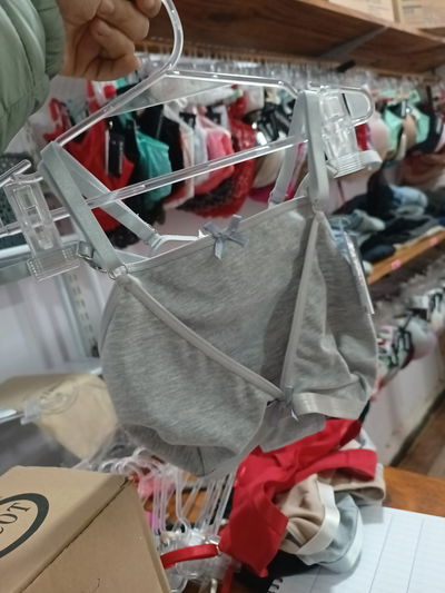 Básico gris