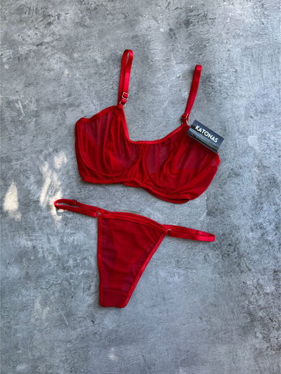 Ara rojo