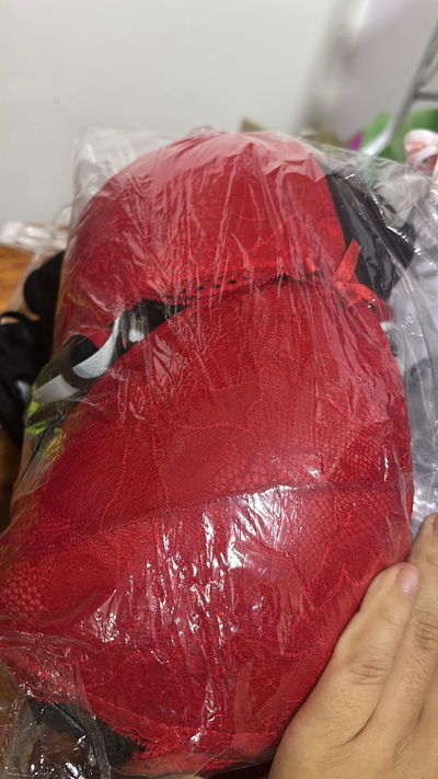 Tri encaje rojo