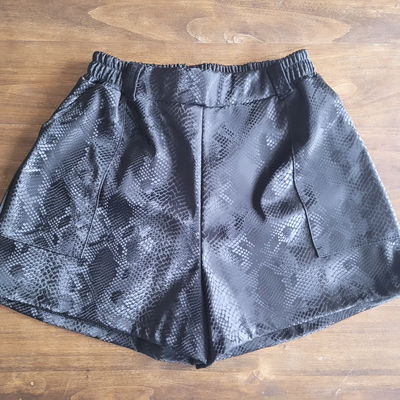 Short engomado print