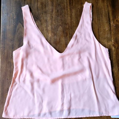 Musculosa de gasa escote V