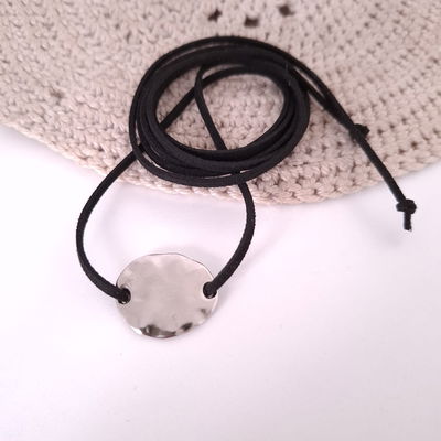 CHOKER ALBA DE GAMUZA