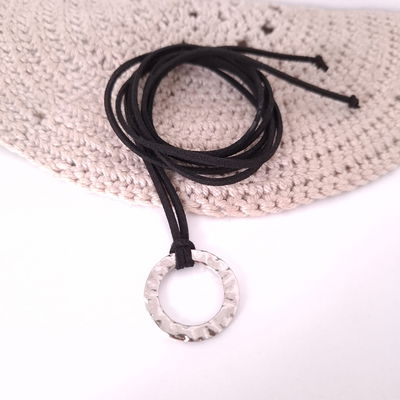 CHOKER SARA DE GAMUZA