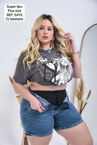 Short azul con faja plus size