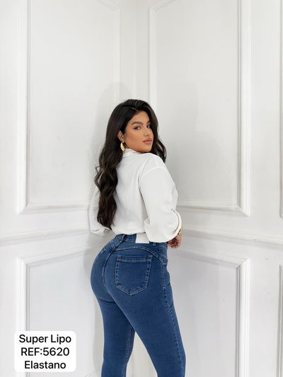 Jeans con faja azul liso