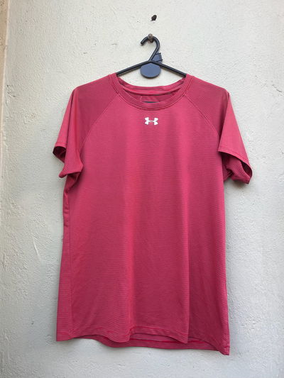 Remera under 