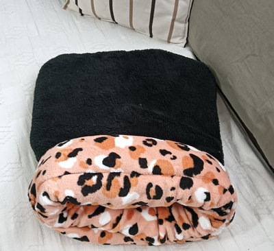 Saco Cama para Gatos Doble Corderito negro