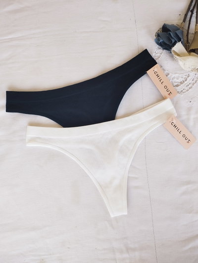 Pack less Smoth White