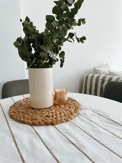 Florero Bucaro Natural