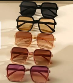 GAFAS CUADRADAS DE MUJER
