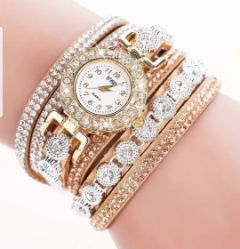 RELOJ CON PULSERA DE CUERO REVESTIDA CON DIAMANTES DE IMITACION