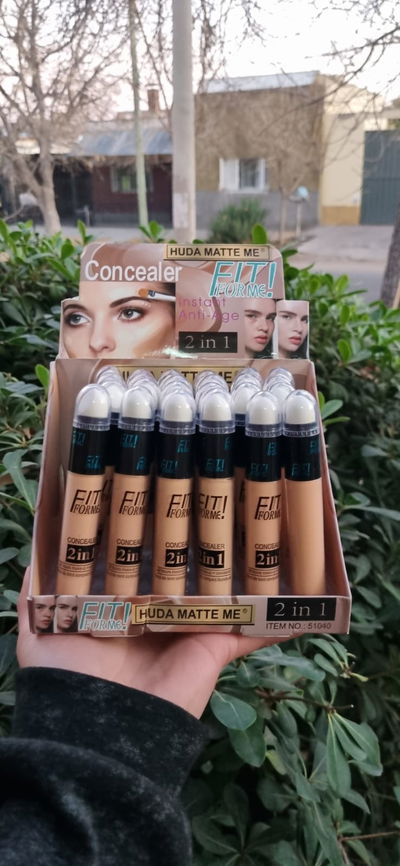 Corrector huda matte fit me