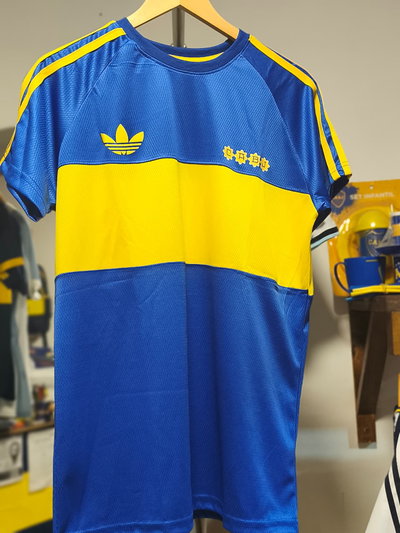 Camiseta retro MARADONA 81