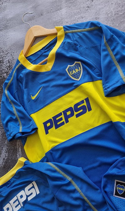 Camiseta retro 2003