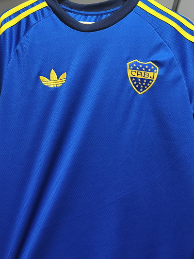 Camiseta azul nueva coleccion originals