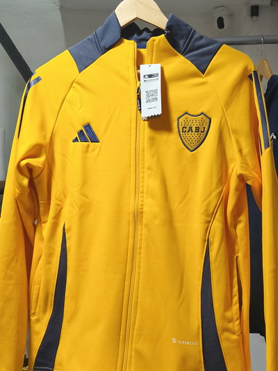 Campera frizada amarilla