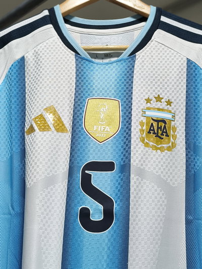Camiseta titular Argentina IMPORTADA PAREDES