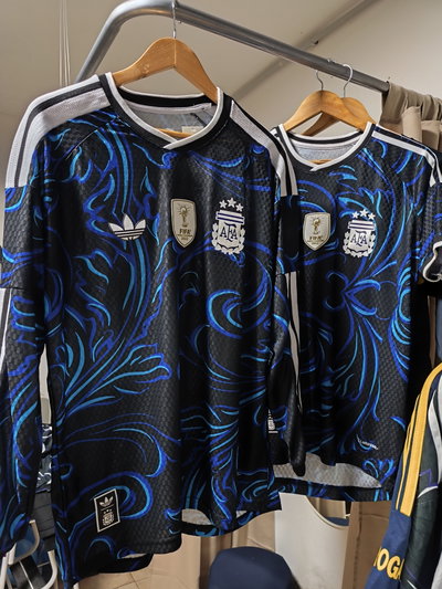 Camiseta alternativa IMPORTADA Manga larga