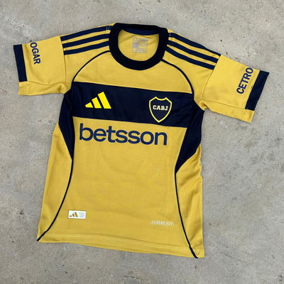Camiseta alternativa infantil 2025