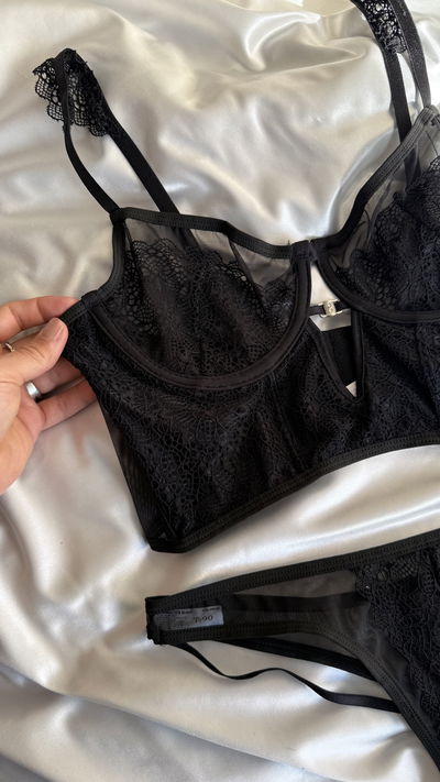 CONJUNTO ISADORA (NEGRO)