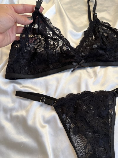 CONJUNTO PETAL (NEGRO)