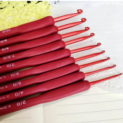 Set de 9 agujas de crochet ergonómicas con accesorios y estuche