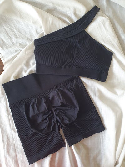 SET SEAMLESS TOP CRUZADO 