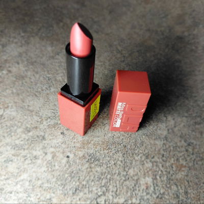 labial miss betty matte 