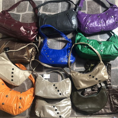 mini bags sorpresa (2 carteras sorpresa)