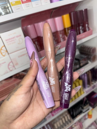 Máscara de pestañas para alargar y definir PINK21