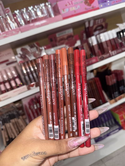 Delineador de labios 4angel