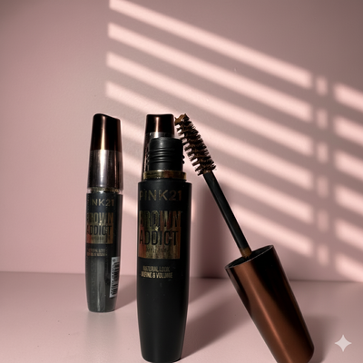 Máscara de pestañas marrón PINK21