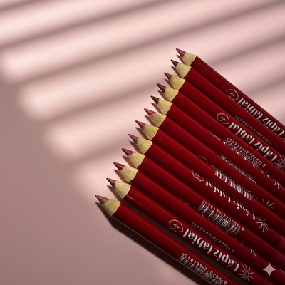 Delineador de labios KARITE