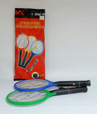 RAQUETA MATA MOSQUITO CON CARGA USB