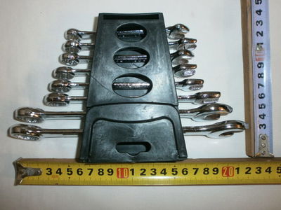 SET LLAVE COMBINADA X 8 DEL 8 AL19 MM EN RACKS