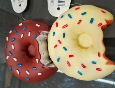 Juguete de Vinilo Dona Mordida con Chifle para Perros