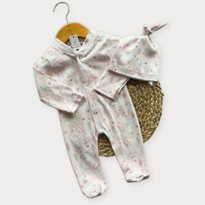 Pijama Enterizo con gorrito Ice rosa.
