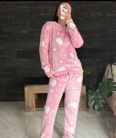Pijama Polar Soft - Rosa Corazones 🩷 - Buzo y pantalón