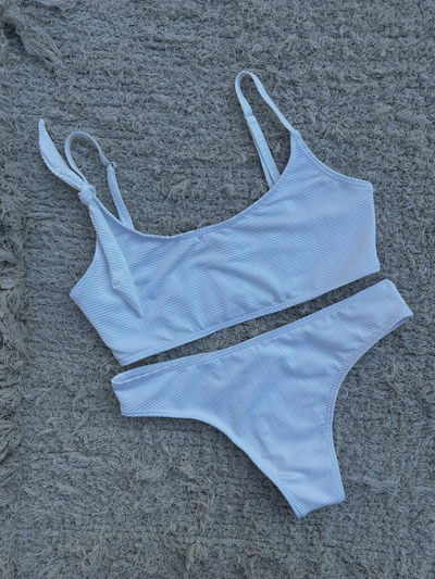 Bikini Blanca Morley - Corpiño Top - Bombacha Colaless