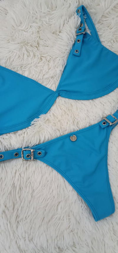 Bikini Turquesa - Corpi Triángulo - Ojales metálicos - Colaless Regulable